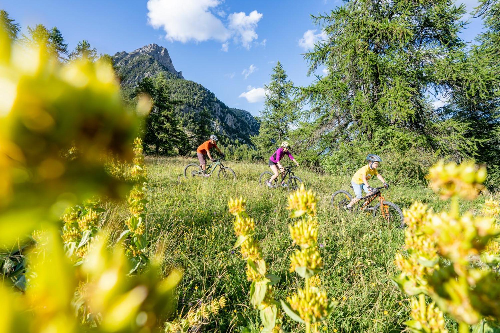 Villages Clubs Du Soleil - Монженевр Экстерьер фото